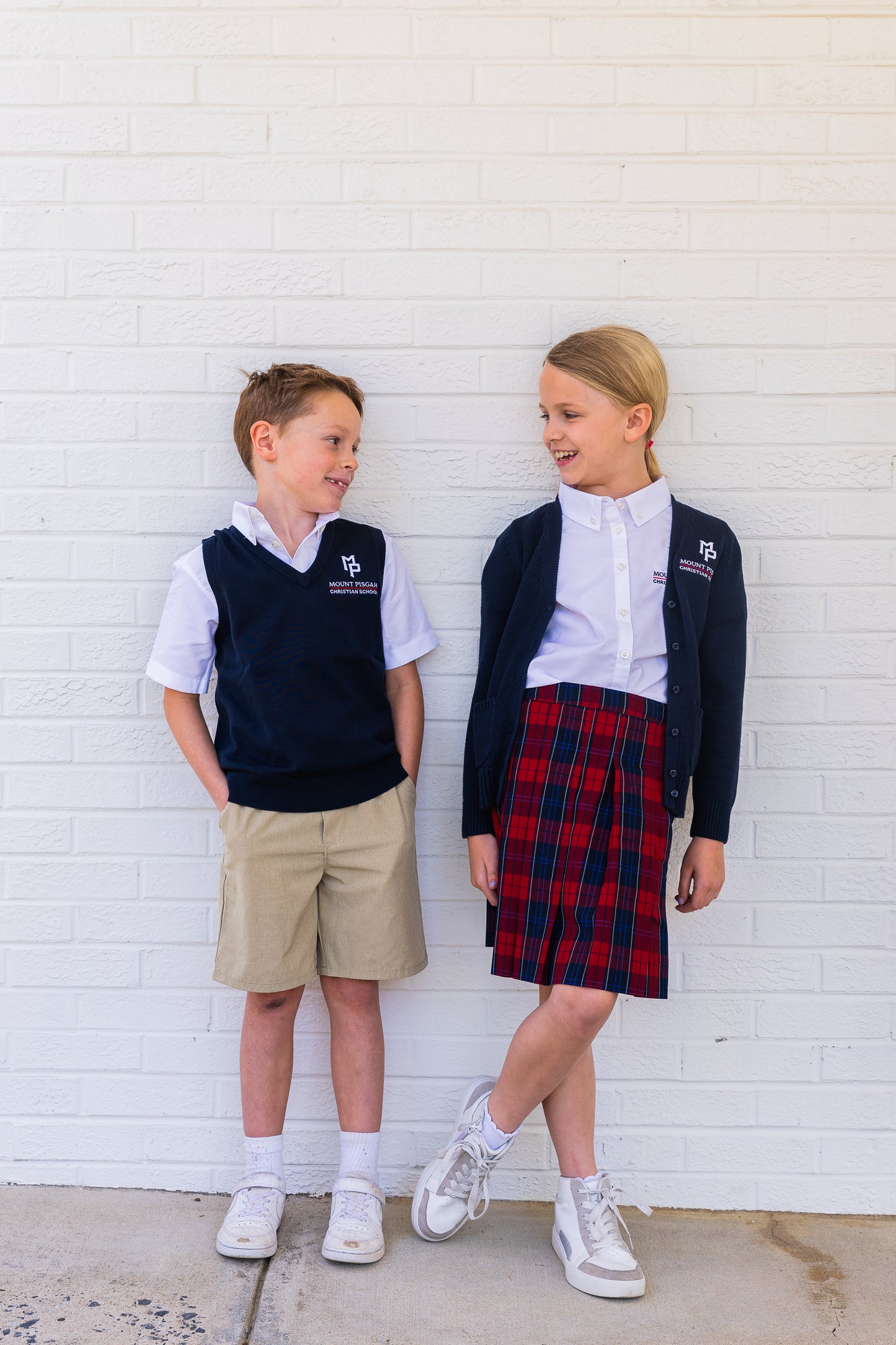 Girls Short Sleeve Oxford Dress Shirt